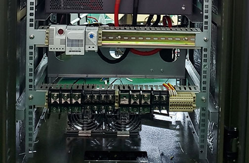 系統(tǒng)柜在低溫高海拔恒溫該怎樣選型？